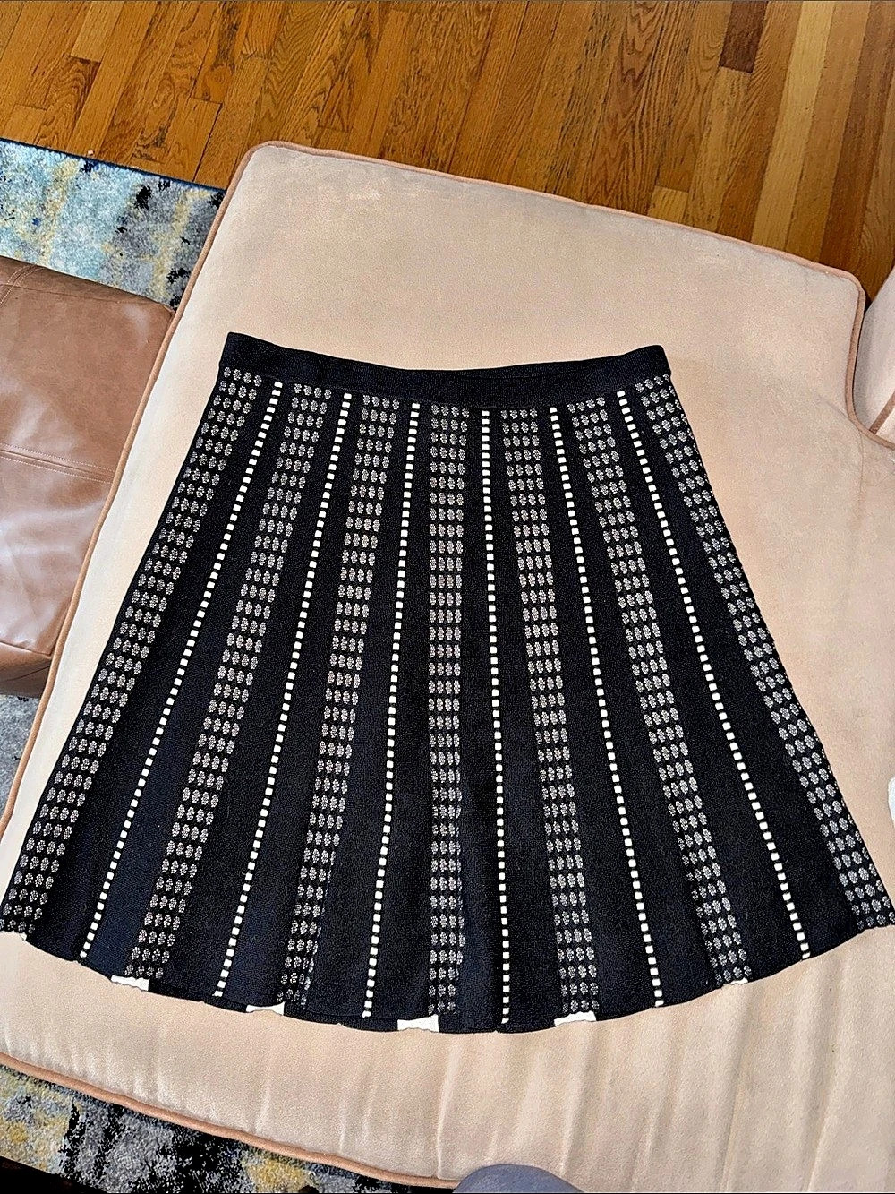 Spense Striped A-Line Skirt in Black & White Size Medium